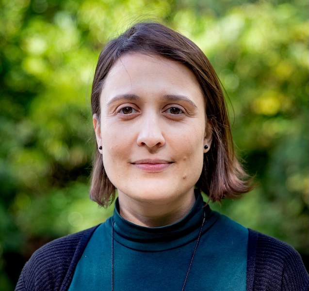 Dr Aline Soterroni